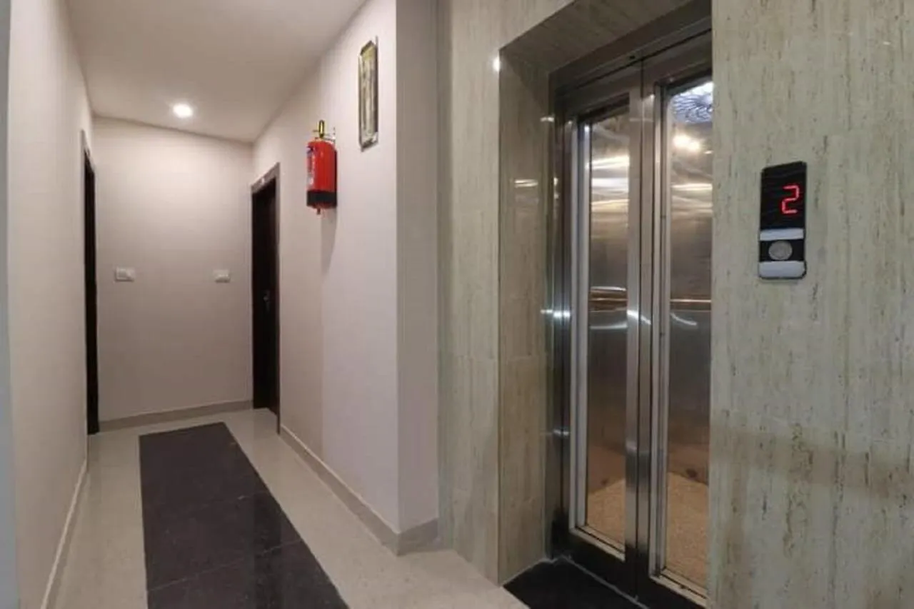 Dinh Dinh Saigon Airport Hotel-74A Giai Phong Ho Chi Minh City 2*,  Vietnam