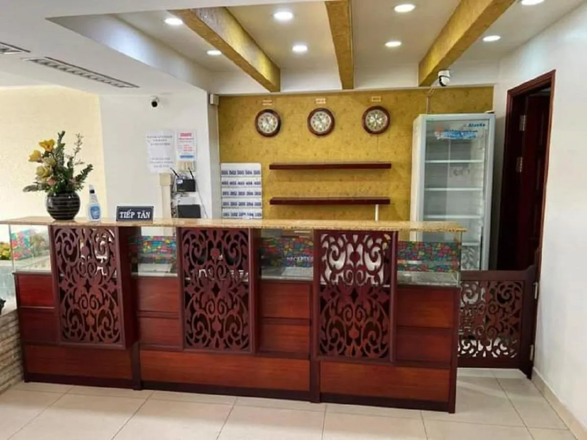 Dinh Dinh Saigon Airport Hotel-74A Giai Phong Ho Chi Minh City