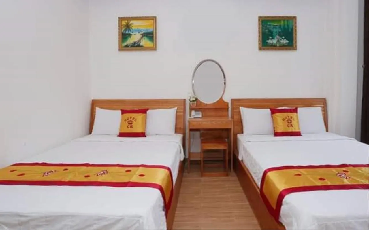 Dinh Dinh Saigon Airport Hotel-74A Giai Phong Ho Chi Minh City 2*,