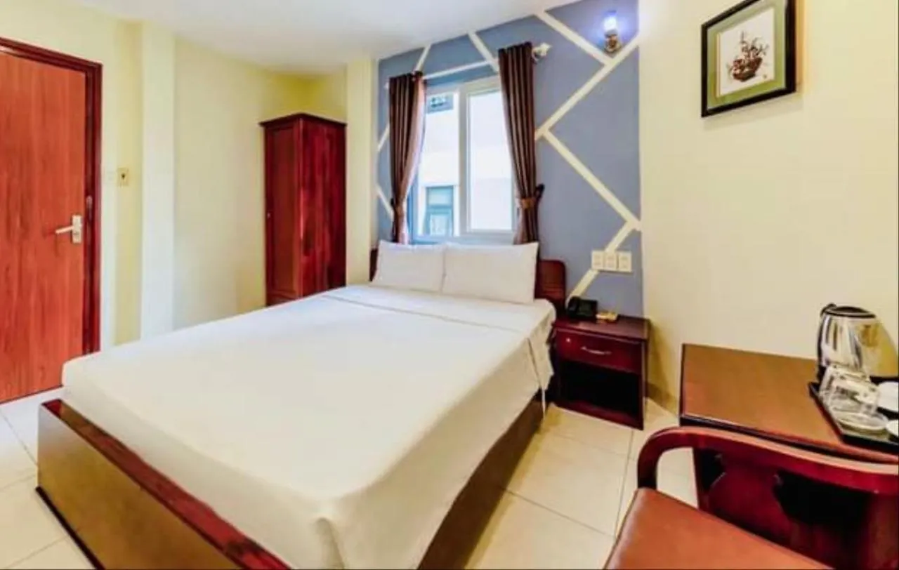 Hotel Dinh Dinh Saigon Airport Hotel-74A Giai Phong Ho Chi Minh City