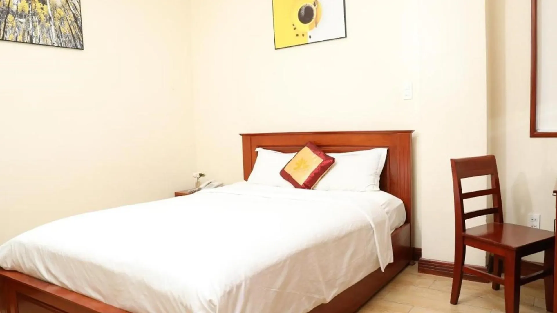 ** Hotel Dinh Dinh Saigon Airport Hotel-74A Giai Phong Ho Chi Minh City Vietnam