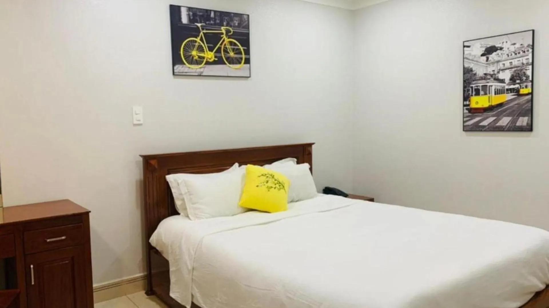 Hotel Dinh Dinh Saigon Airport Hotel-74A Giai Phong Ho Chi Minh City